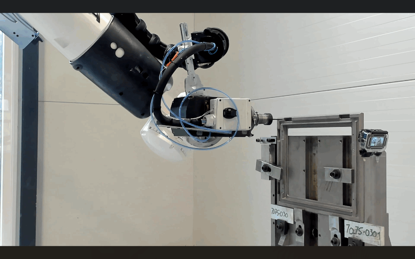 Robot Drilling