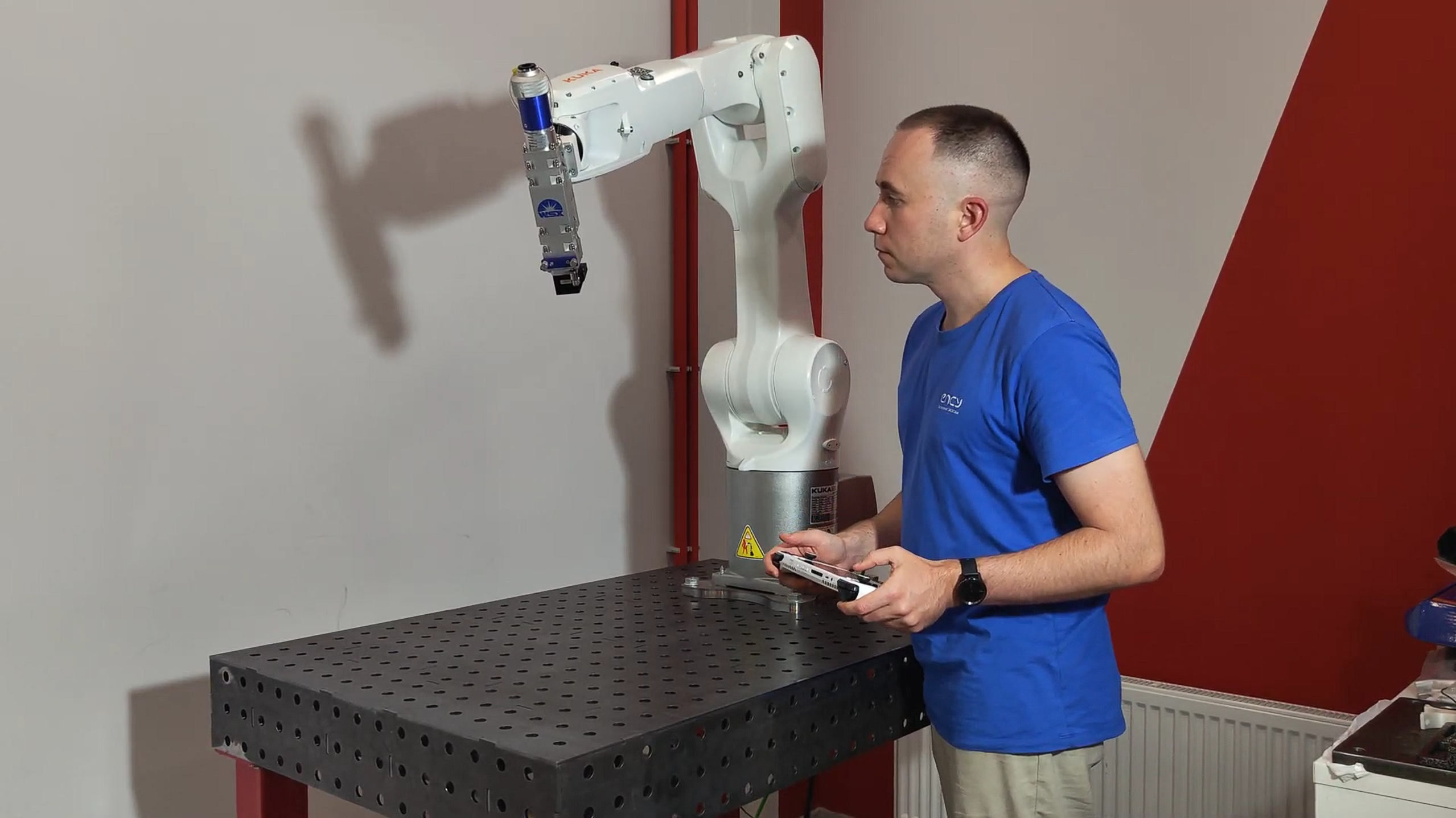 KUKA controlled by ENCY Hyper on Asus Rog Ally handheld
